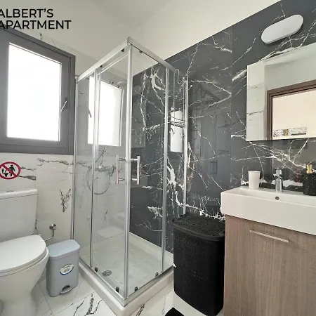Albert's Kamares 401 Apartment *